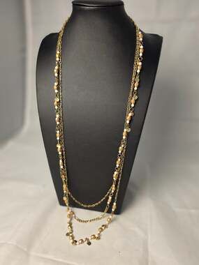 Lot of 2 Necklace Easel Displays Black Velvet Showcase Necklaces 7" x 8 3/8"